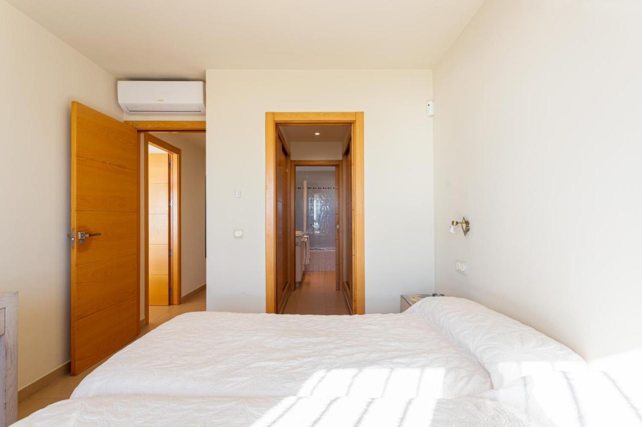 מארבלה Charming Villa On The Seafront מראה חיצוני תמונה