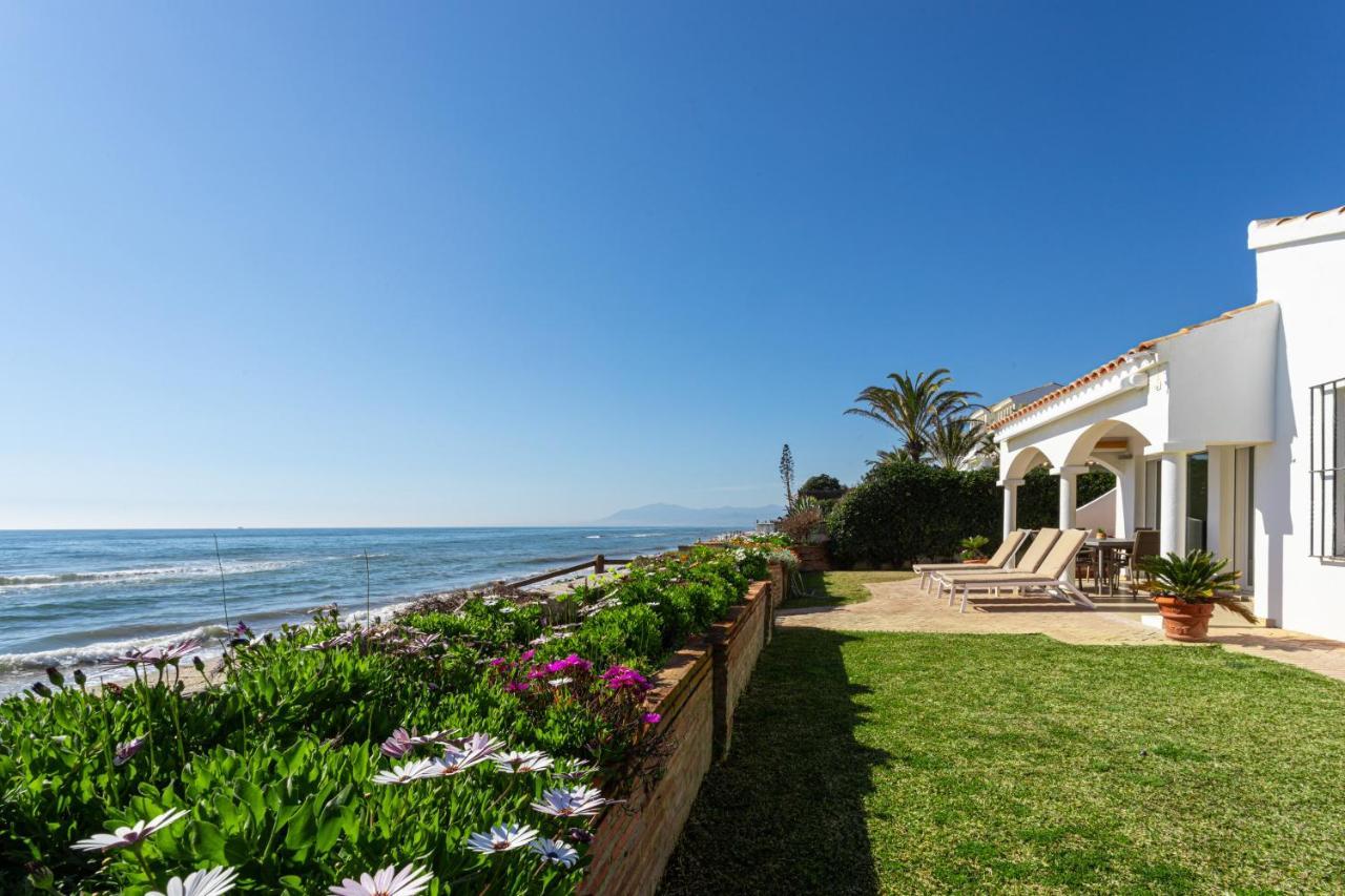 מארבלה Charming Villa On The Seafront מראה חיצוני תמונה