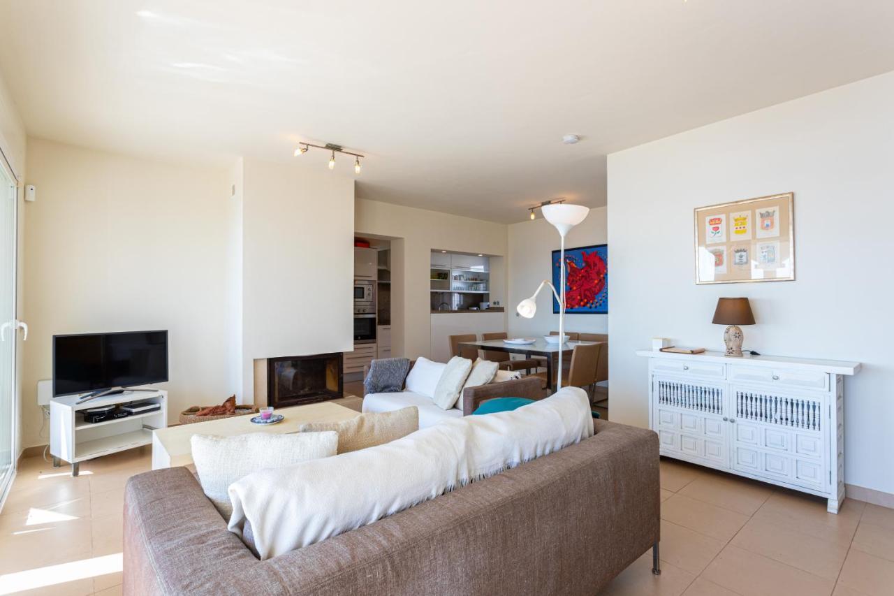 מארבלה Charming Villa On The Seafront מראה חיצוני תמונה