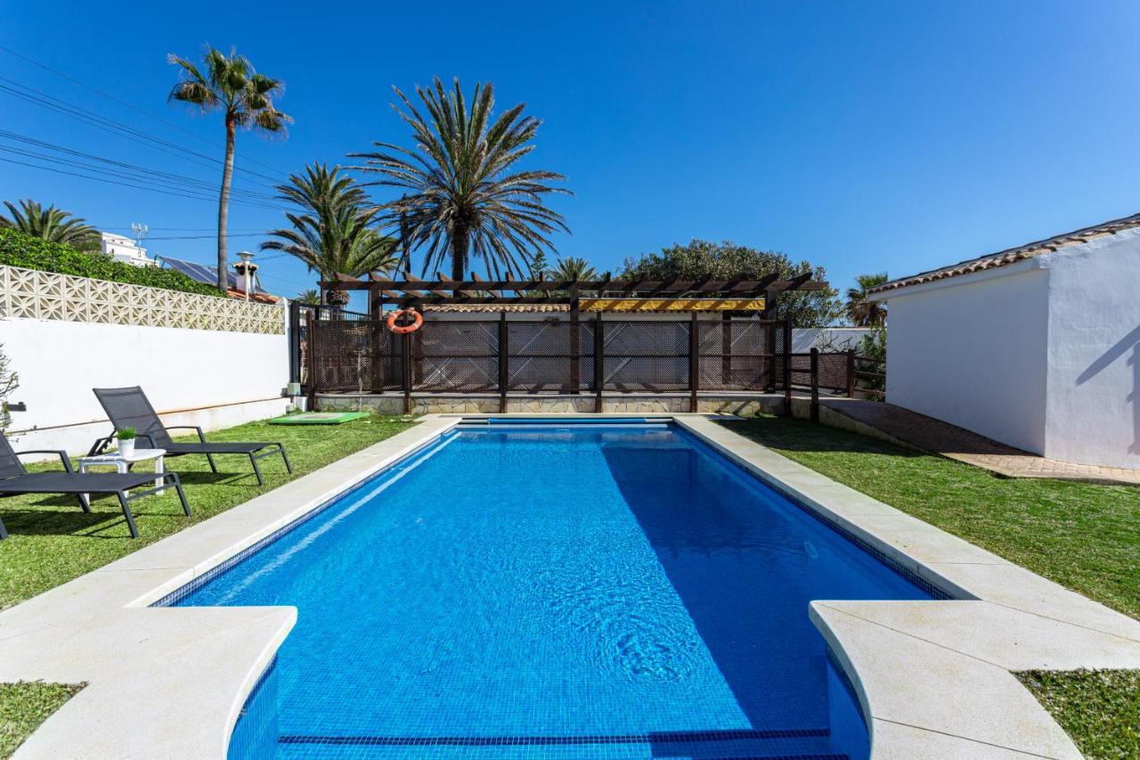 מארבלה Charming Villa On The Seafront מראה חיצוני תמונה