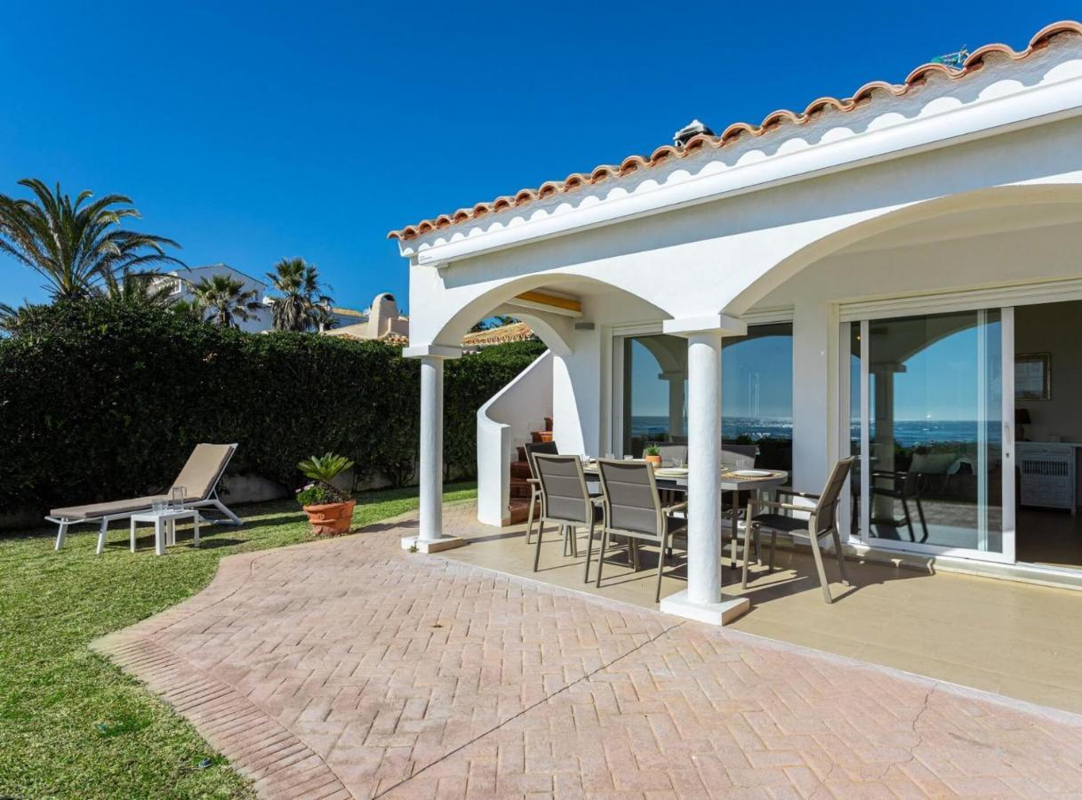 מארבלה Charming Villa On The Seafront מראה חיצוני תמונה