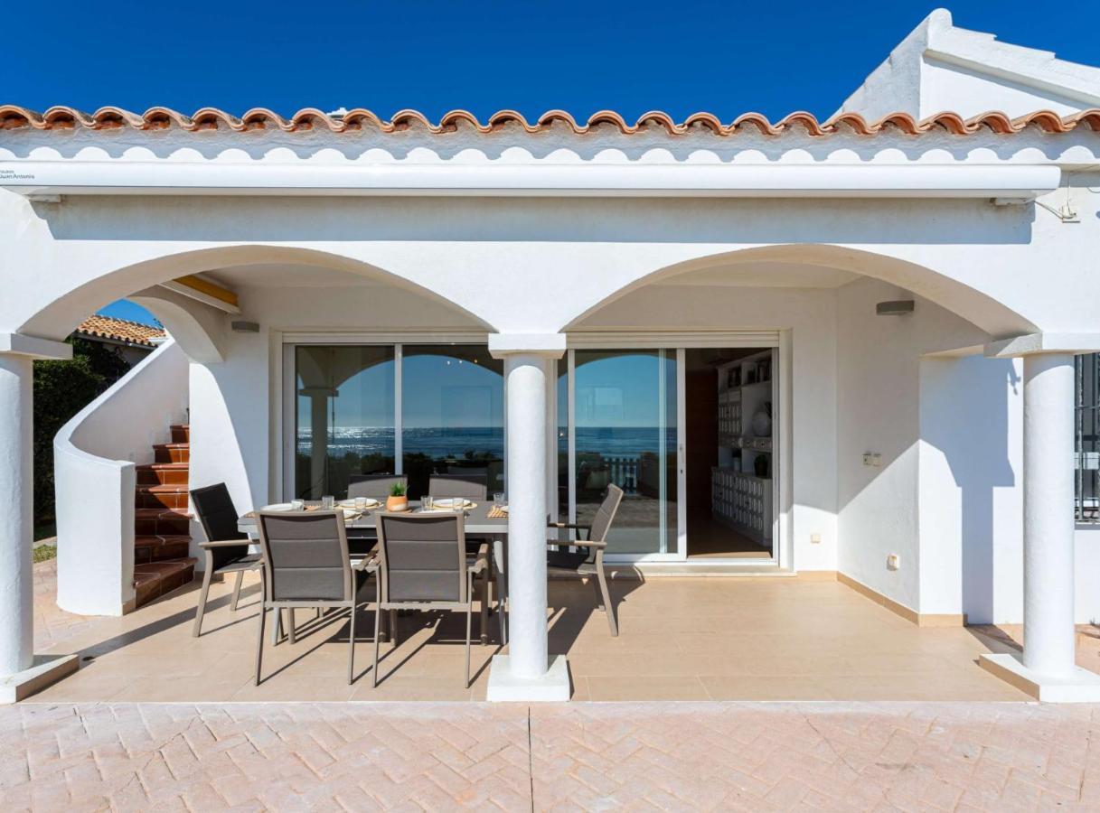 מארבלה Charming Villa On The Seafront מראה חיצוני תמונה